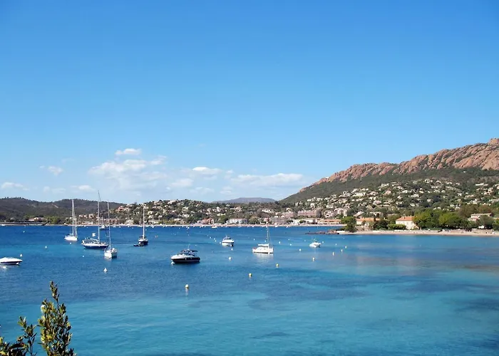 Appartement L'esquinade - P3 115 By Interhome