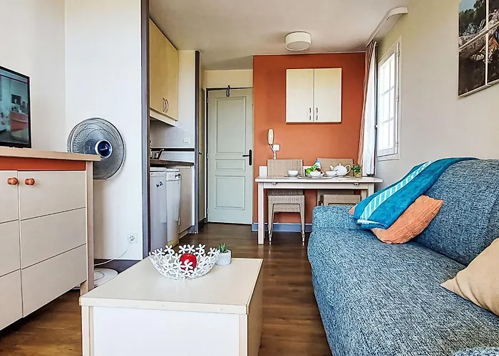 L'esquinade - P3 115 By Interhome Saint-Raphaël